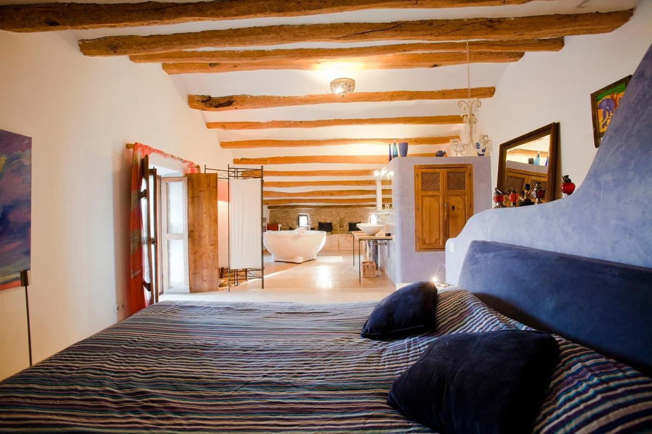 Cal Pau Cruset Guest House Torrellas de Foix Eksteriør bilde